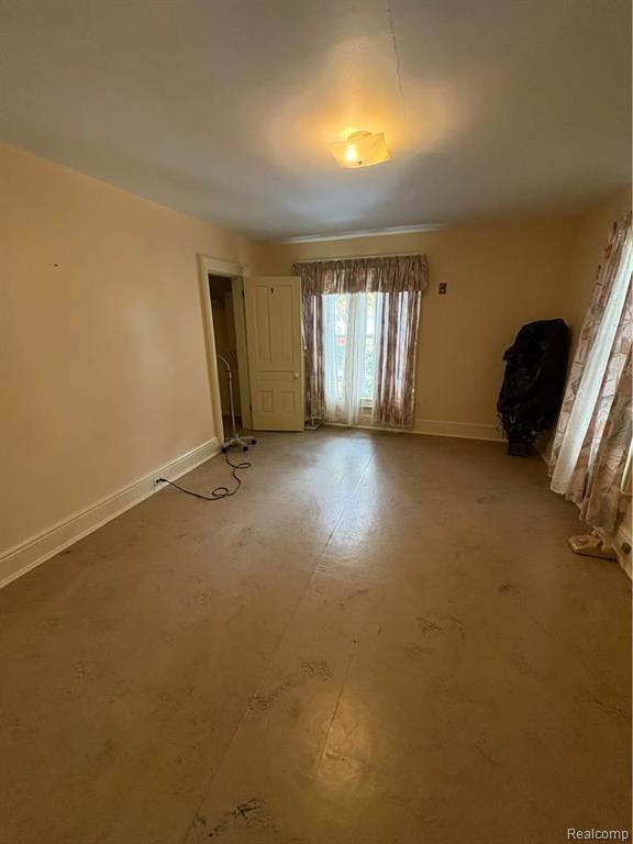 Building Photo - 426 E 4th St