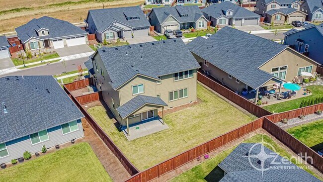 Building Photo - 4837 S 16th Dr