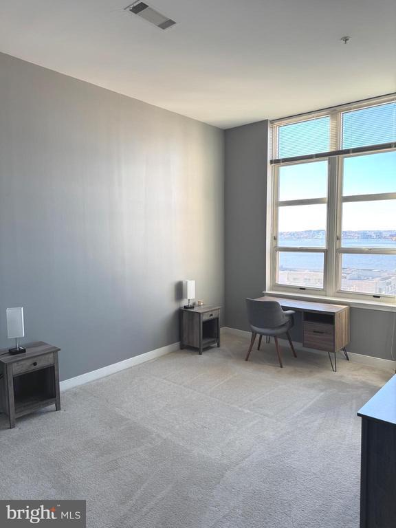 Building Photo - 157 Fleet St