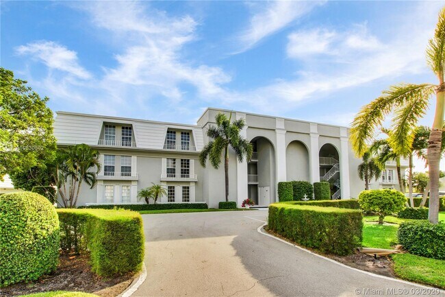 Primary Photo - 2185 Ibis Isle Rd