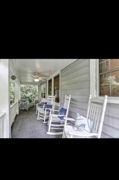 Building Photo - 173 Forest Hill Dr