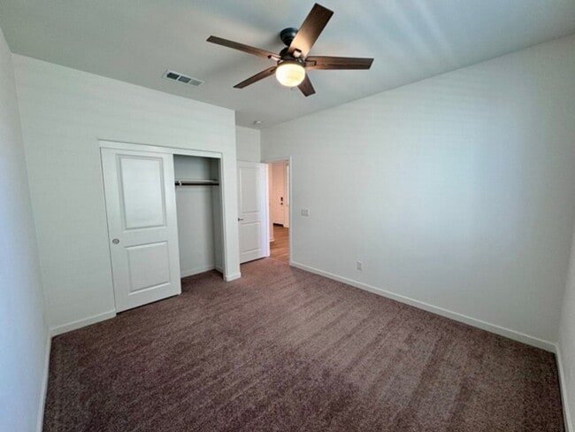 Building Photo - COMING SOON! Beautiful 4 bedroom Single St...