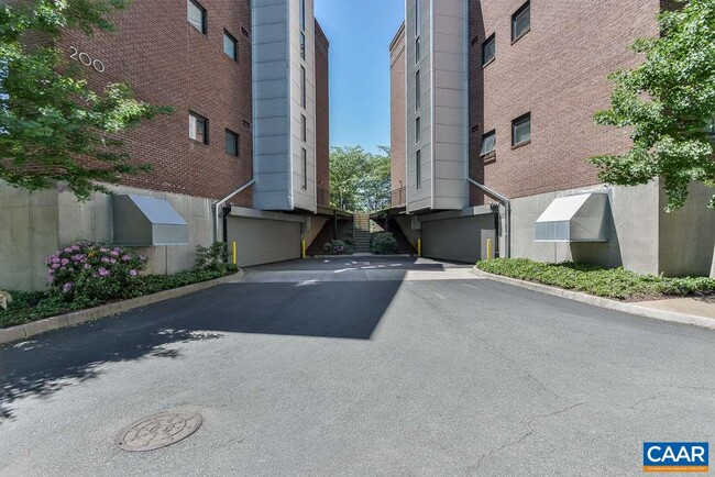 Building Photo - 200 Douglas Ave