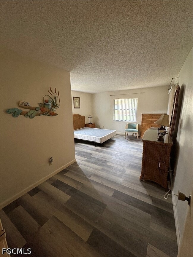 Building Photo - 6116 Whiskey Creek Dr