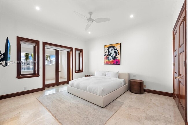 Building Photo - 432 S Hibiscus Dr