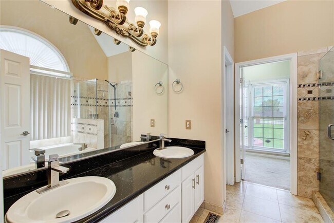 Building Photo - 3040 Stone Rd