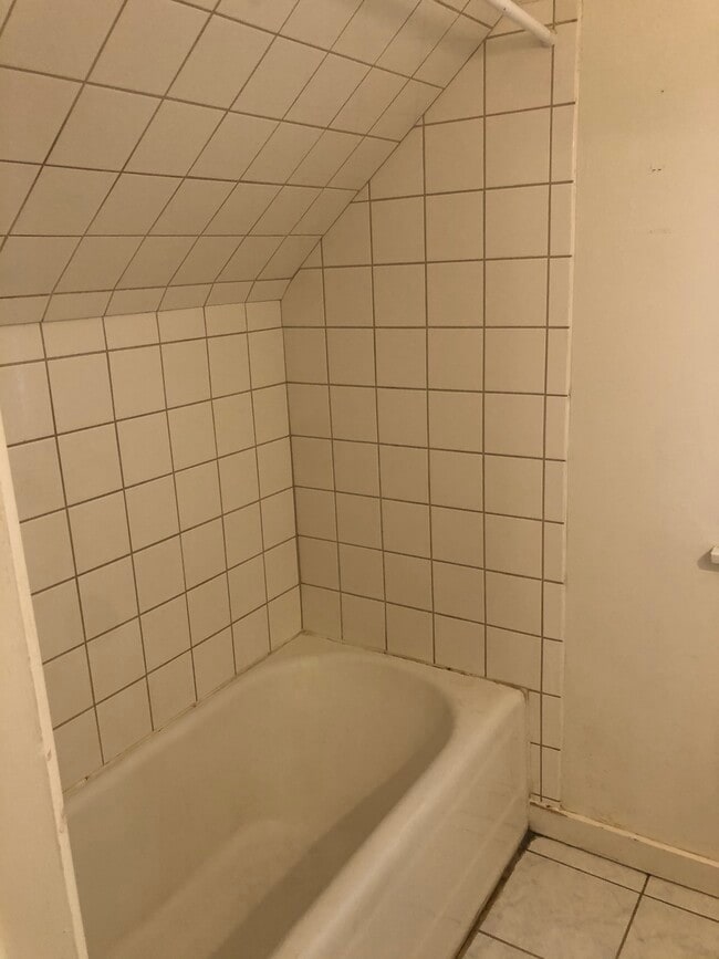 Building Photo - 1210 W Murdock St