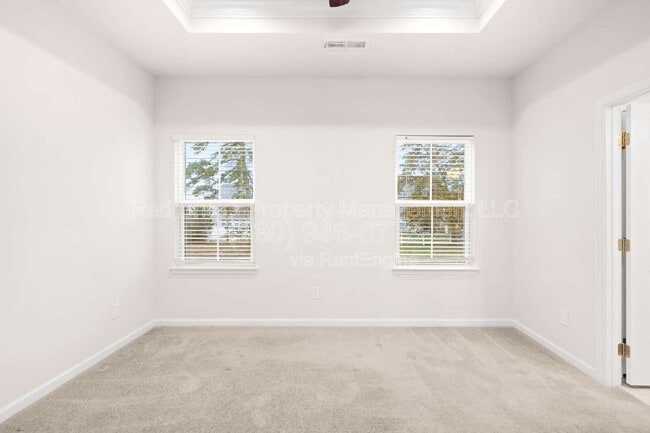 Building Photo - 2620 Grantham Place Dr