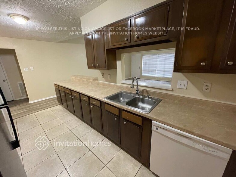 Building Photo - 4226 Burkegate Dr