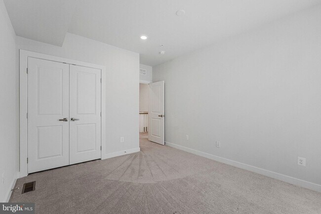 Building Photo - 13270 Woodland Park Rd