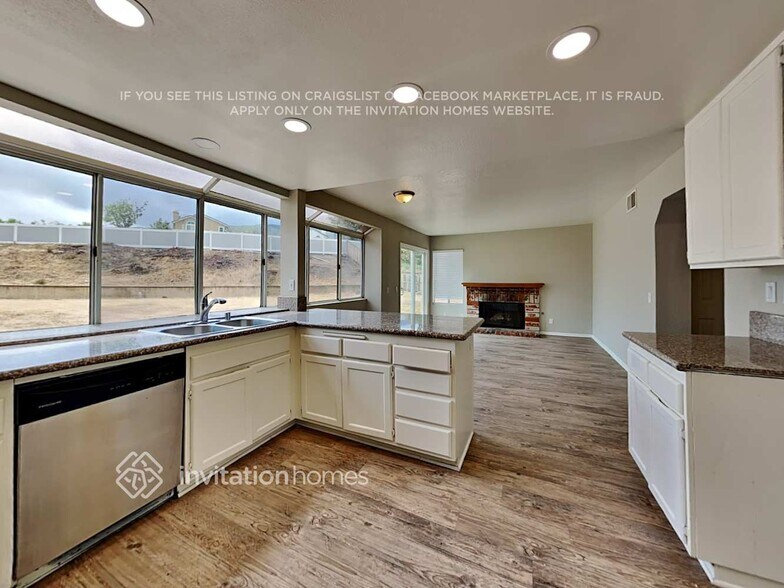 Building Photo - 26998 Prickley Pear Ct