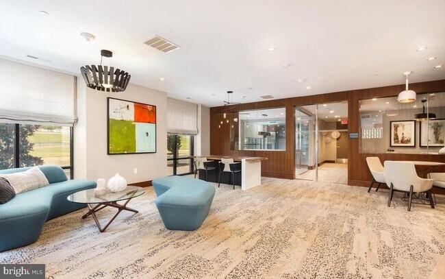 Building Photo - 145 Riverhaven Dr