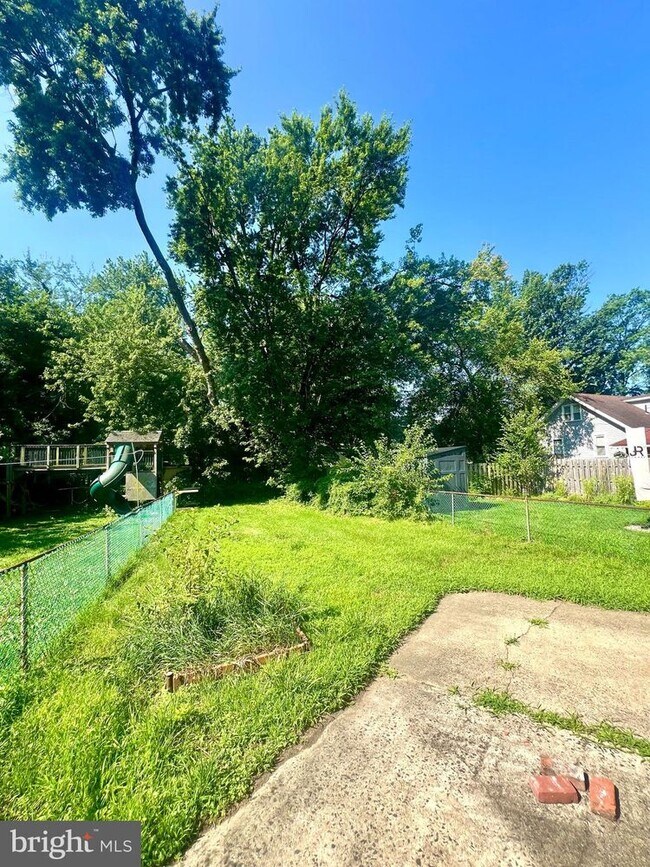 Building Photo - 214 Haddon Ave