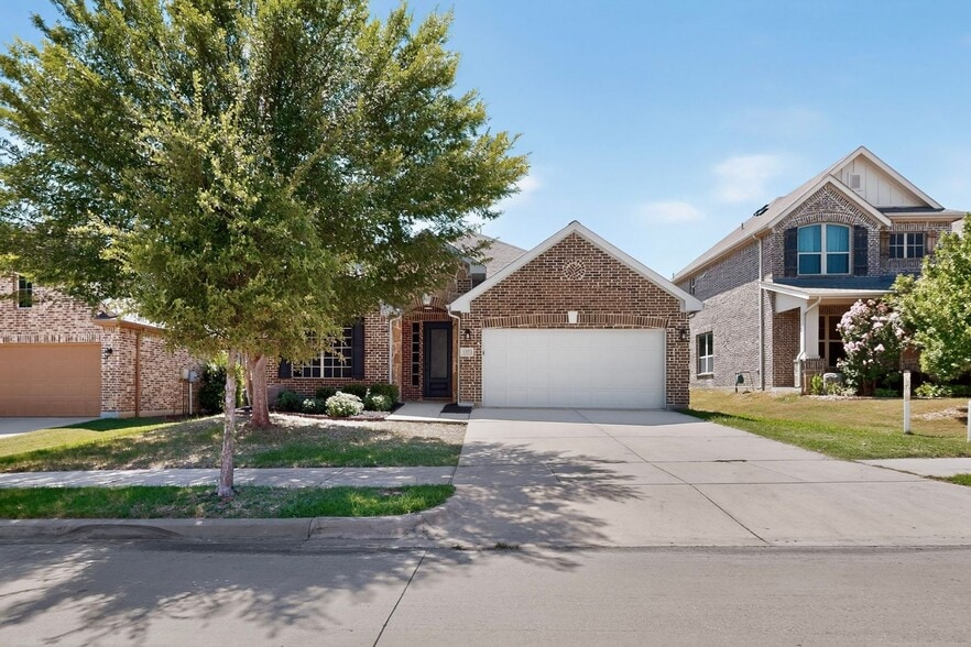 Building Photo - 3312 Glen Crest Ln