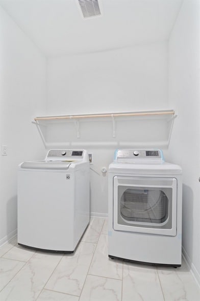 Building Photo - 249 Crystal Brook Dr