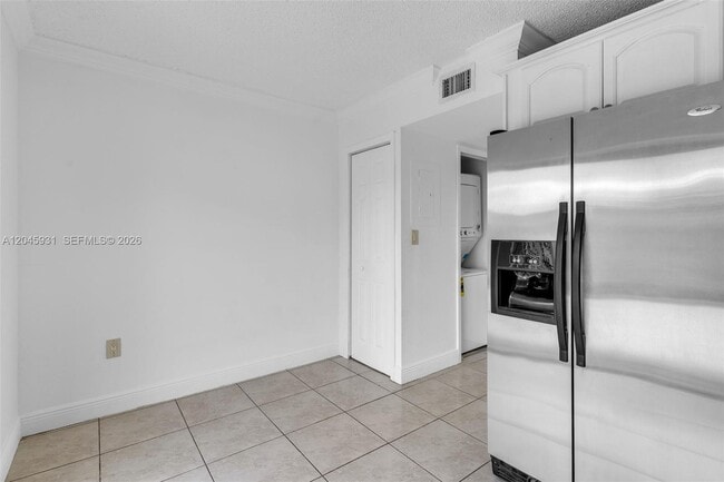 Building Photo - 8252 NW 6th Terrace