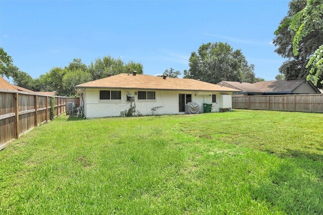 Building Photo - 6322 King Post Dr