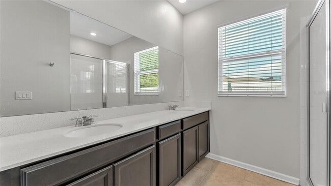 Building Photo - 244 Pershing St