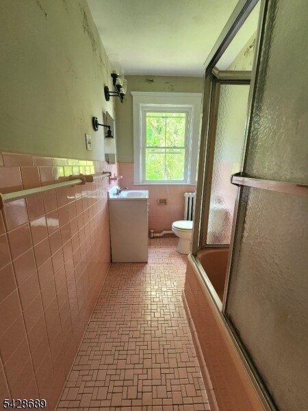Building Photo - 33 Wetmore Ave
