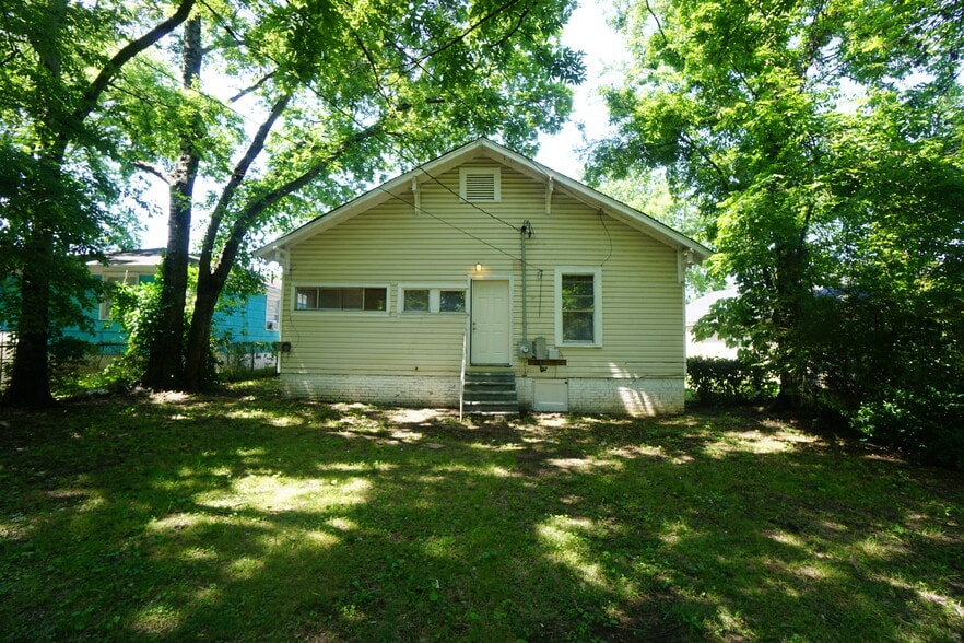 Building Photo - 4335 Jackson St