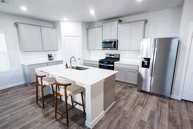 Building Photo - 211 Brazen Forest Trl