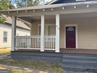 Building Photo - 818 Peeples St SW