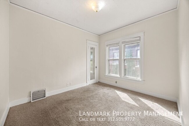 Building Photo - 812 Farragut Pl