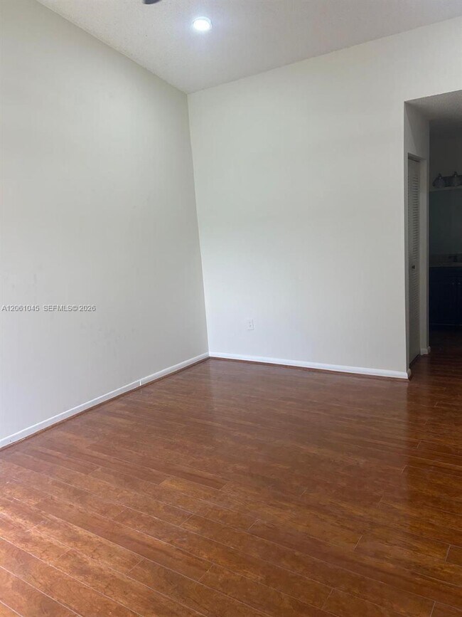 Building Photo - 5901 Chester Ln