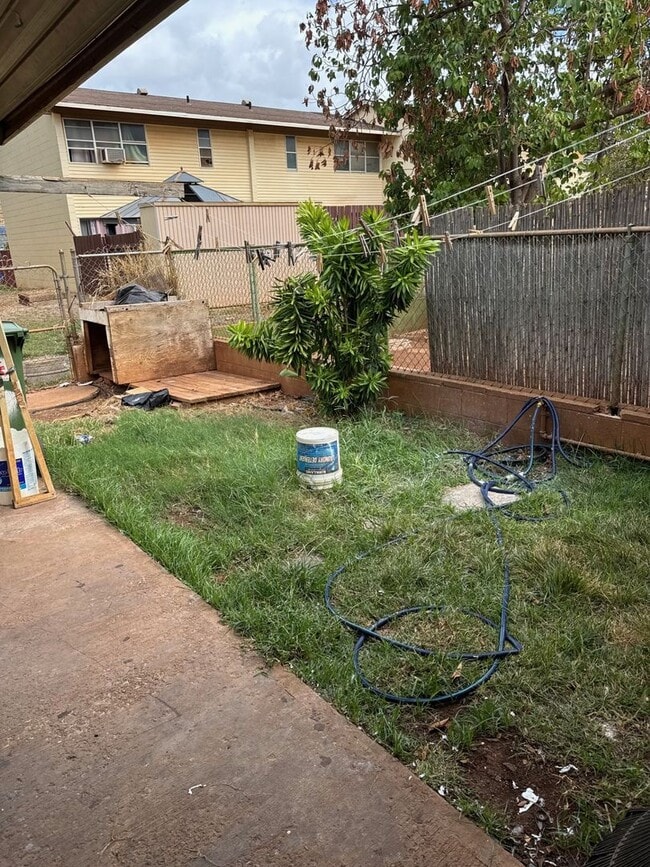 Building Photo - Townhouse 3 bedroom