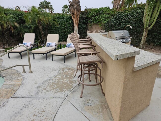 Building Photo - 52320 Silver Star Trail