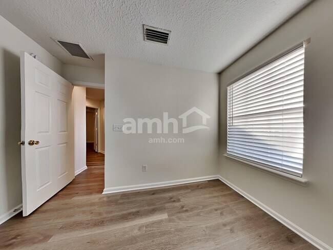 Building Photo - 1804 Enterprise Ave