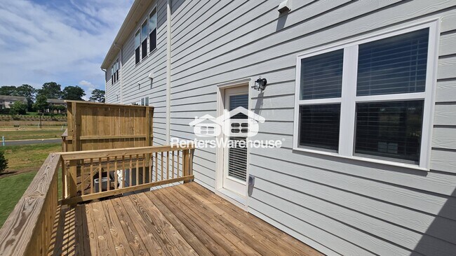 Building Photo - 6137 Wayburn St