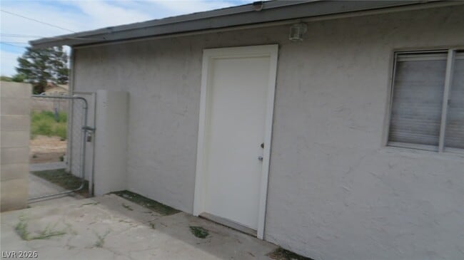 Building Photo - 5844 Willard St