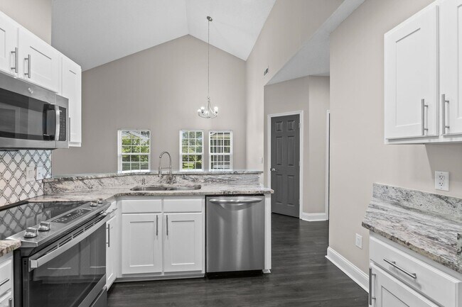 Building Photo - 5026 Belleglen Ct
