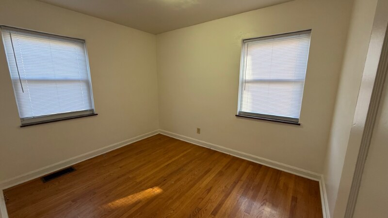 Building Photo - 6439 Elbrook Ave