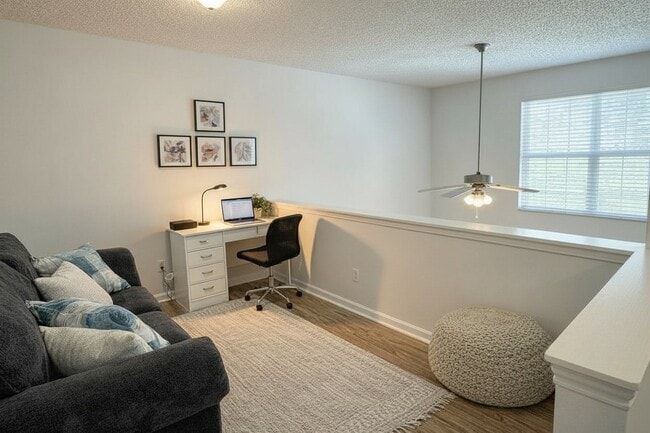 Building Photo - 156 Turtle Creek Dr