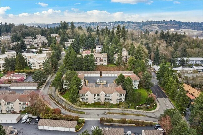 Building Photo - 15330 Sunwood Blvd