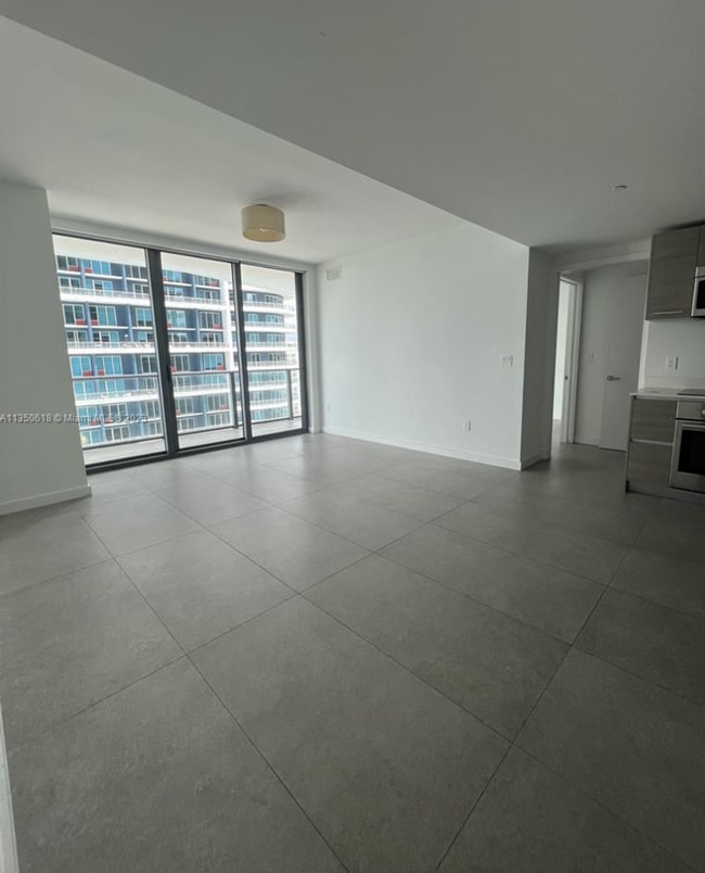Building Photo - Live at the amazing Dua Residences || 1Bed/1bath