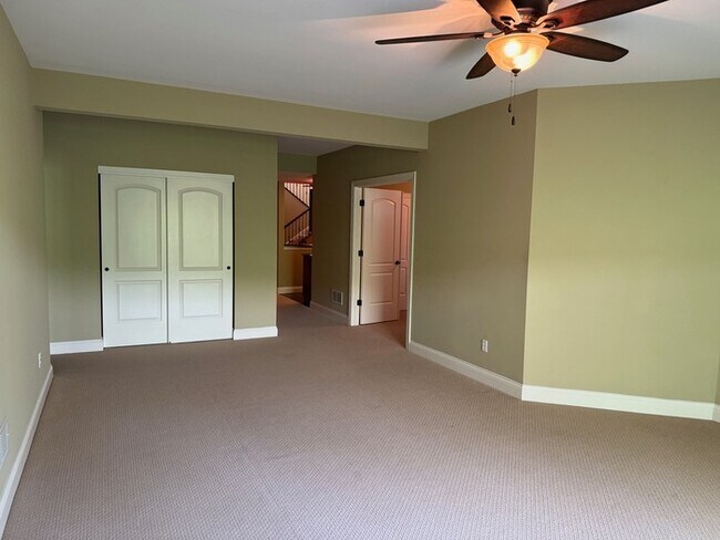 Building Photo - 36 Sag Harbor Ct