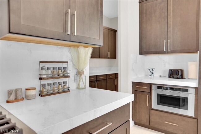 Building Photo - 10663 Stone Ledge Ave