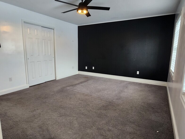 Building Photo - 3500 Bristol Oxford Valley Rd