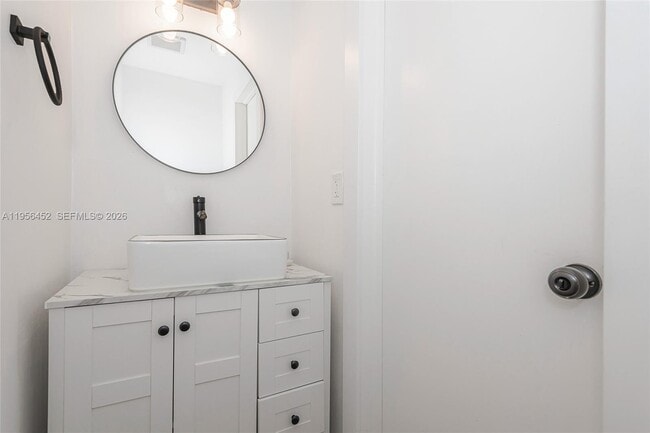 Building Photo - 1501 NW 90th Way