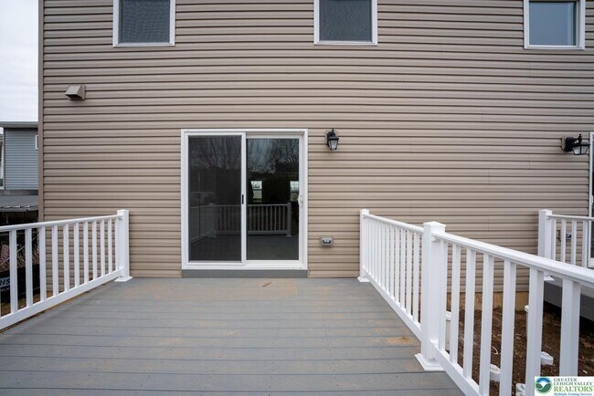 Building Photo - 1641 Riegel St