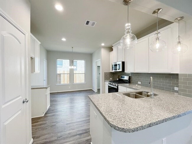Building Photo - 24946 Via Arabella Ln