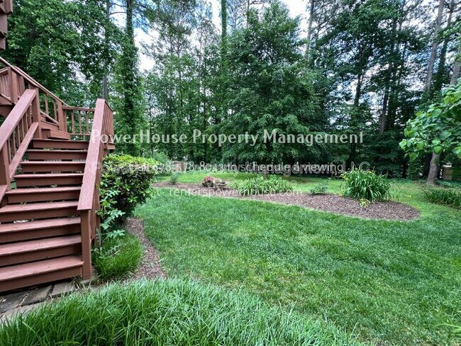 Building Photo - 790 Woodmont Dr