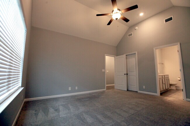 Building Photo - 3718 Black Powder Ln