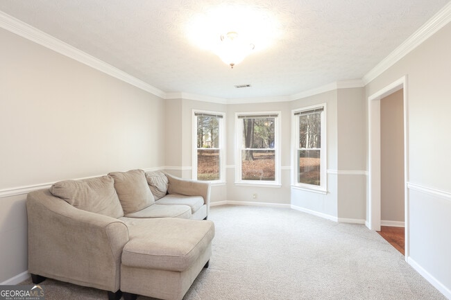 Building Photo - 801 Agate Edge