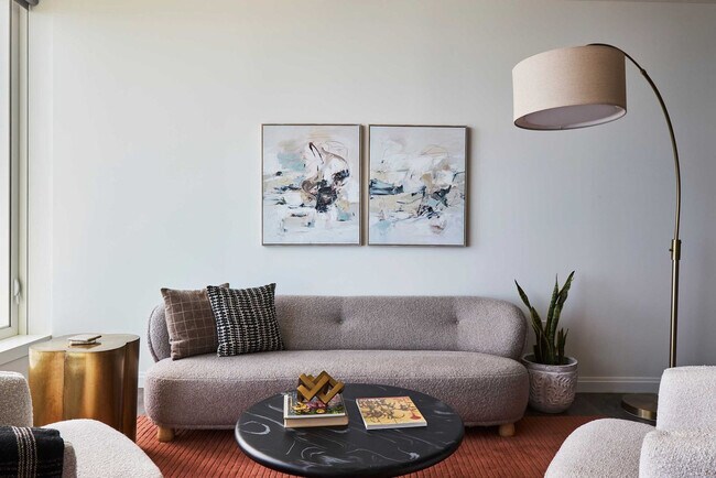 Building Photo - 1006 S Michigan Ave