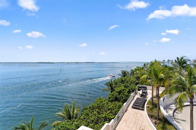 Building Photo - 800 Claughton Island Dr