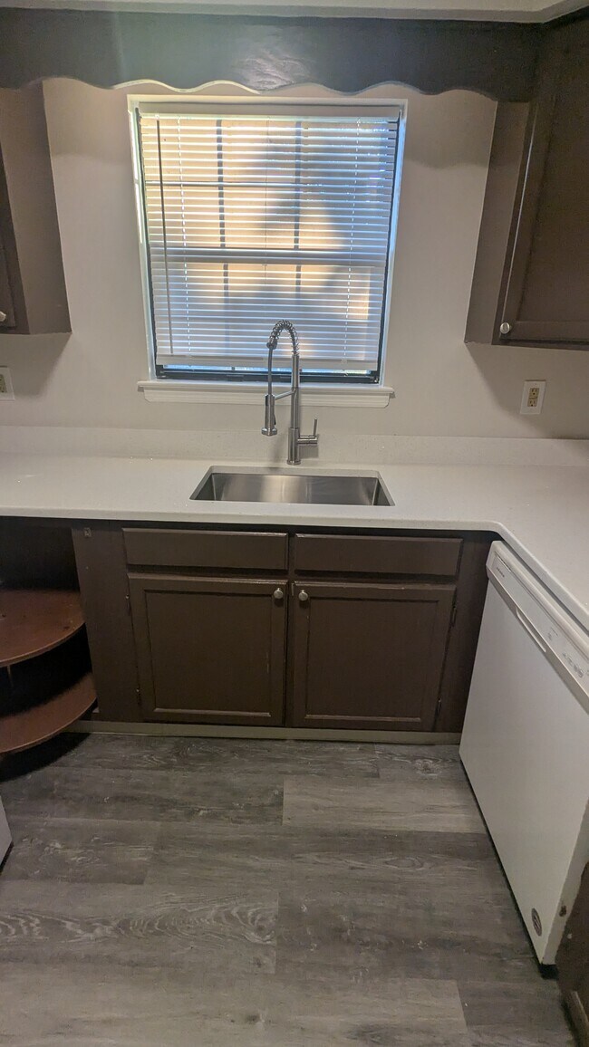Kitchen Pic 3 - 824 Orlando St